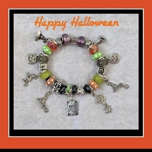 Hauntingly Cute Halloween Charm Bracelet!